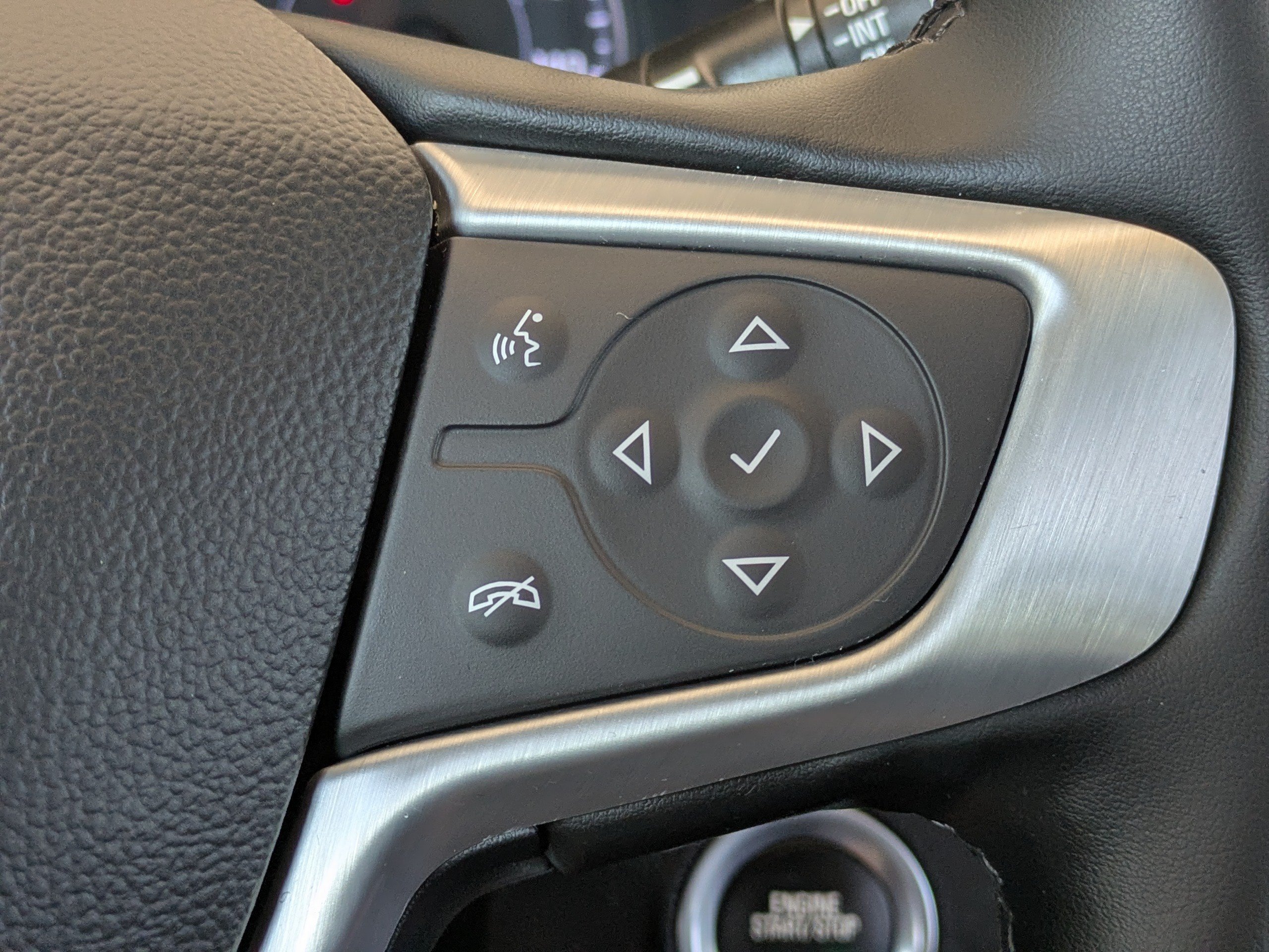 2023 GMC Terrain SLT - Photo 25