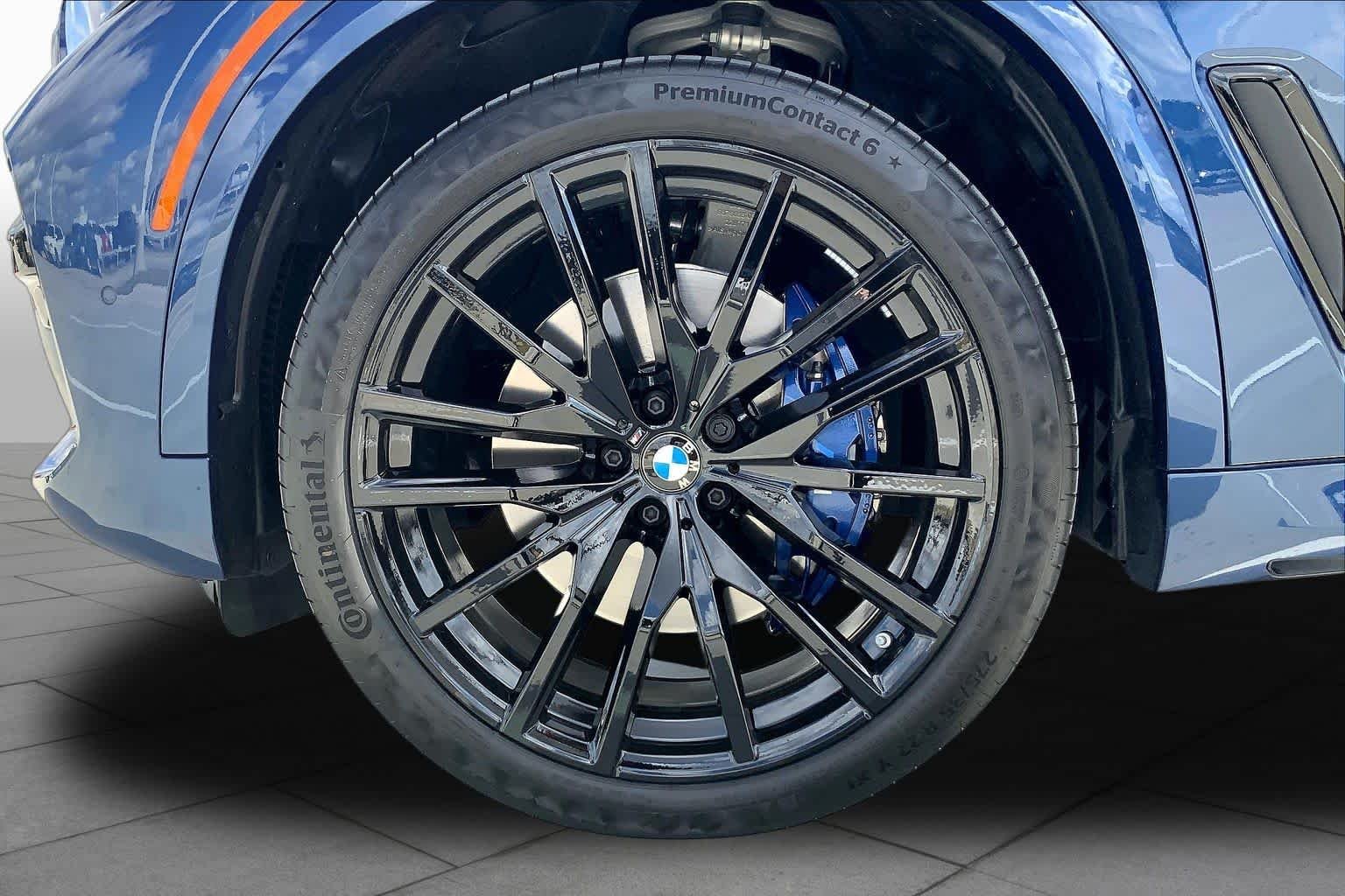 Used 2023 Phytonic Blue Metallic BMW xDrive40i image 10