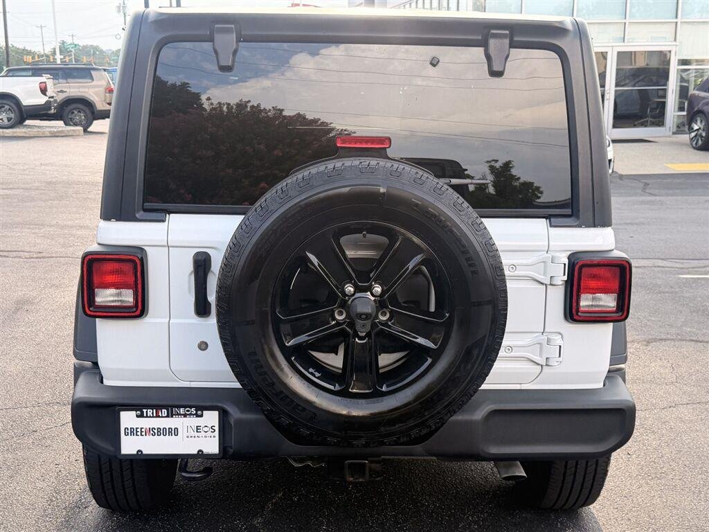 Used 2019 Bright White Clearcoat Jeep Sport Altitude image 6