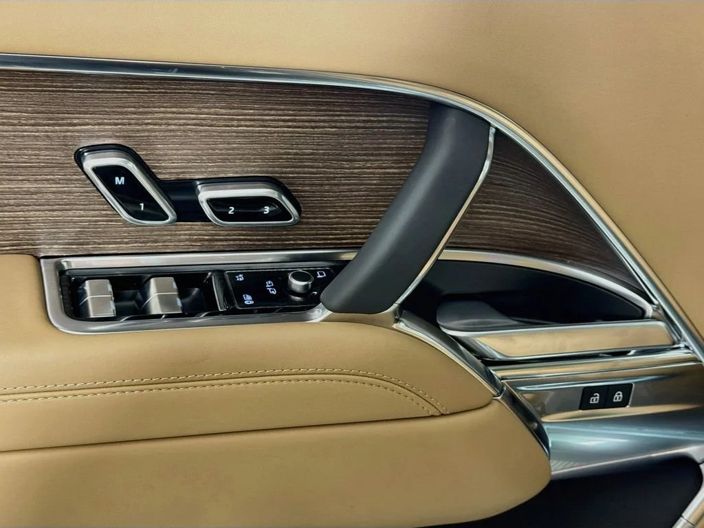 2026 Land Rover Range Rover SE - Photo 18