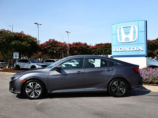 Used 2017 Modern Steel Metallic Honda EX-T image 4