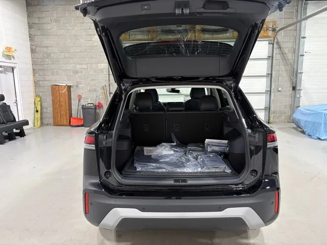 New 2026 Black Volkswagen 2.0T SE image 14