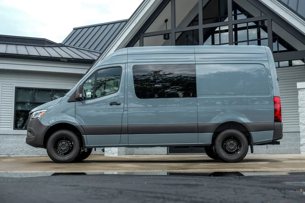 New 2026 Blue Gray Mercedes-Benz Crew 144 WB image 38