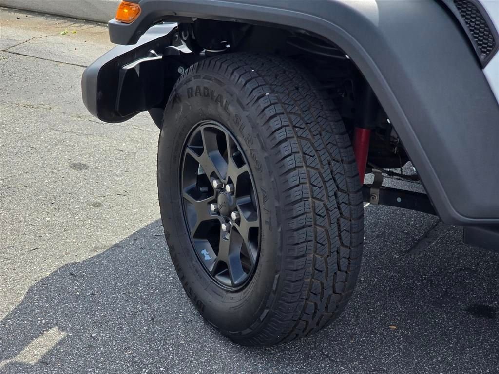 Used 2021 White Jeep Unlimited Willys image 27