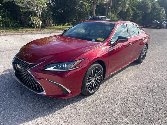 Certified Used 2025 Matador Red Mica Lexus ES 350 image 5