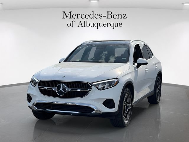 New 2026 Polar White Mercedes-Benz GLC 300 image 1