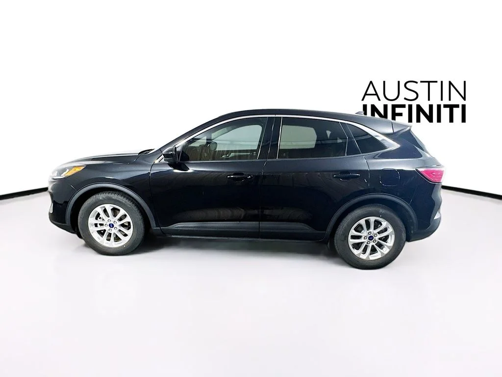 Used 2020 Black Ford SE image 4