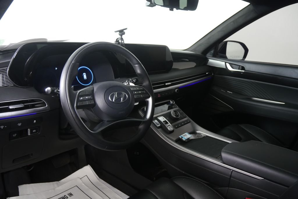 Used 2023 Abyss Black Hyundai Calligraphy image 9
