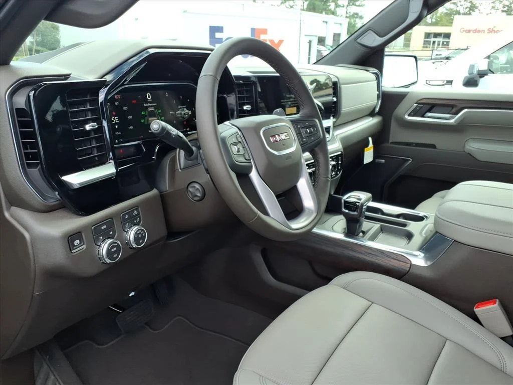2026 GMC Sierra 1500 SLT - Photo 13