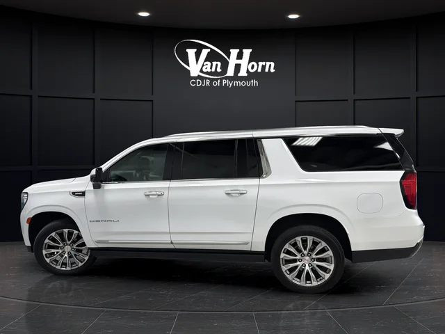 Used 2023 Summit White GMC Denali image 4