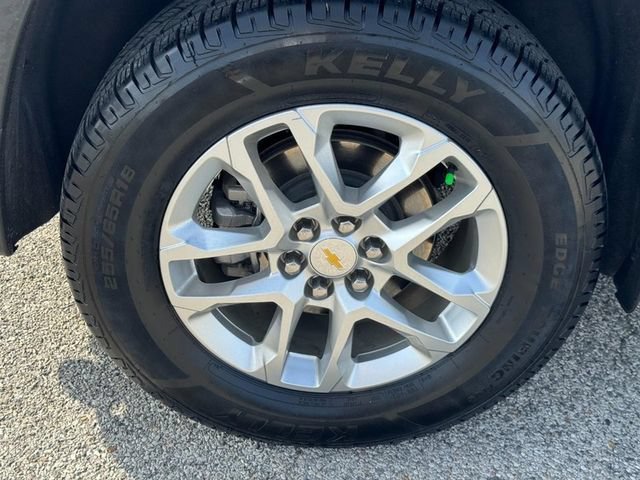 Used 2020 SILVER ICE METALLIC Chevrolet LS image 7
