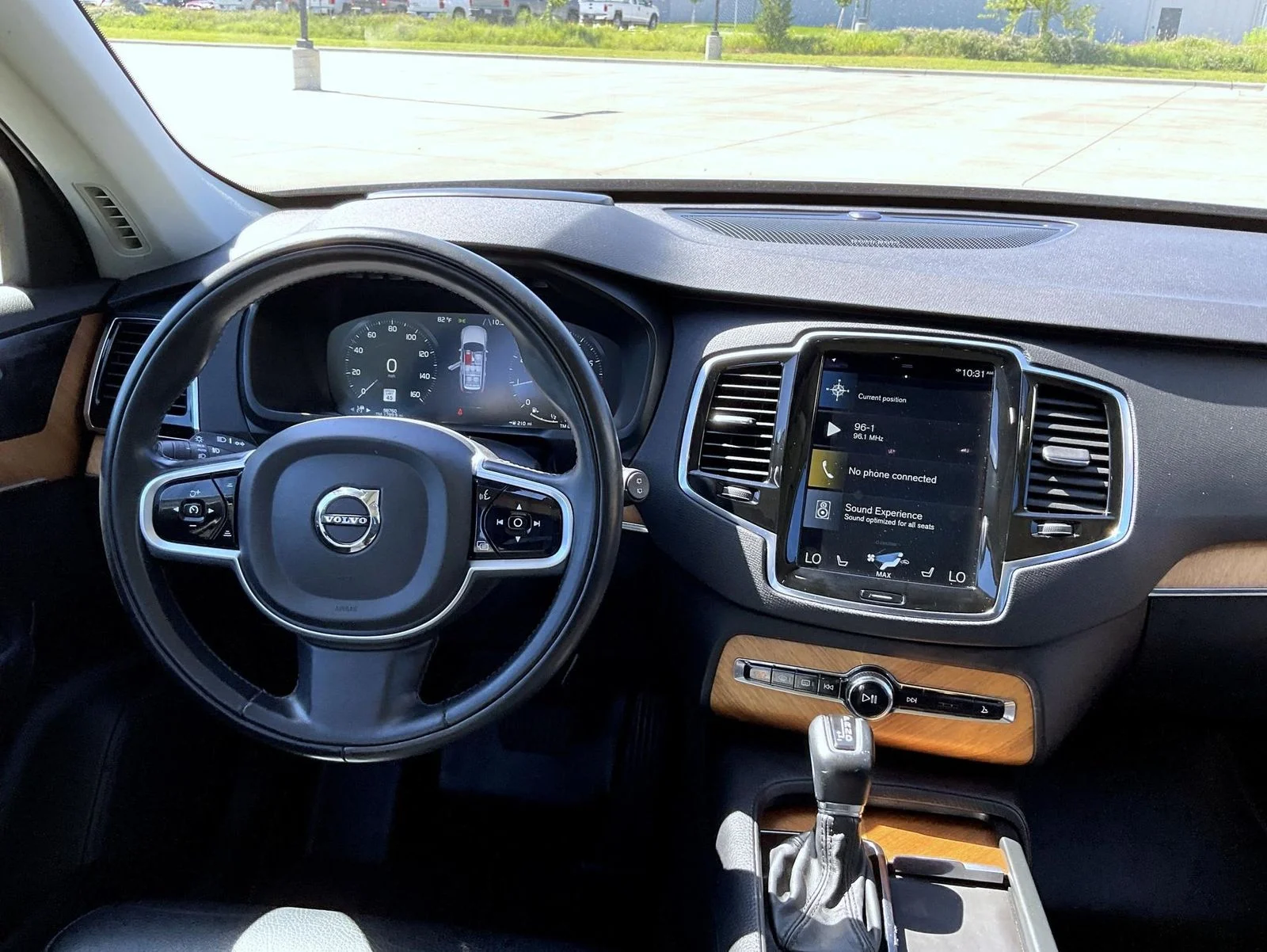 Used 2021 Gray Volvo T6 Momentum image 14
