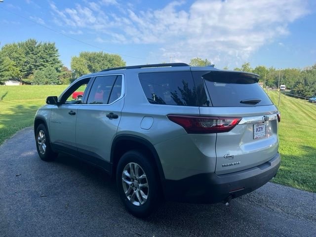 Used 2019 Silver Ice Metallic Chevrolet LT image 5