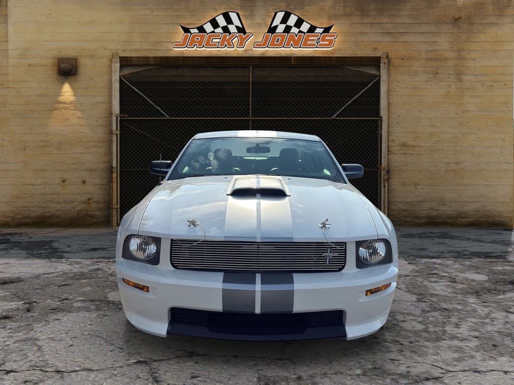 Used 2007 White Ford GT image 13