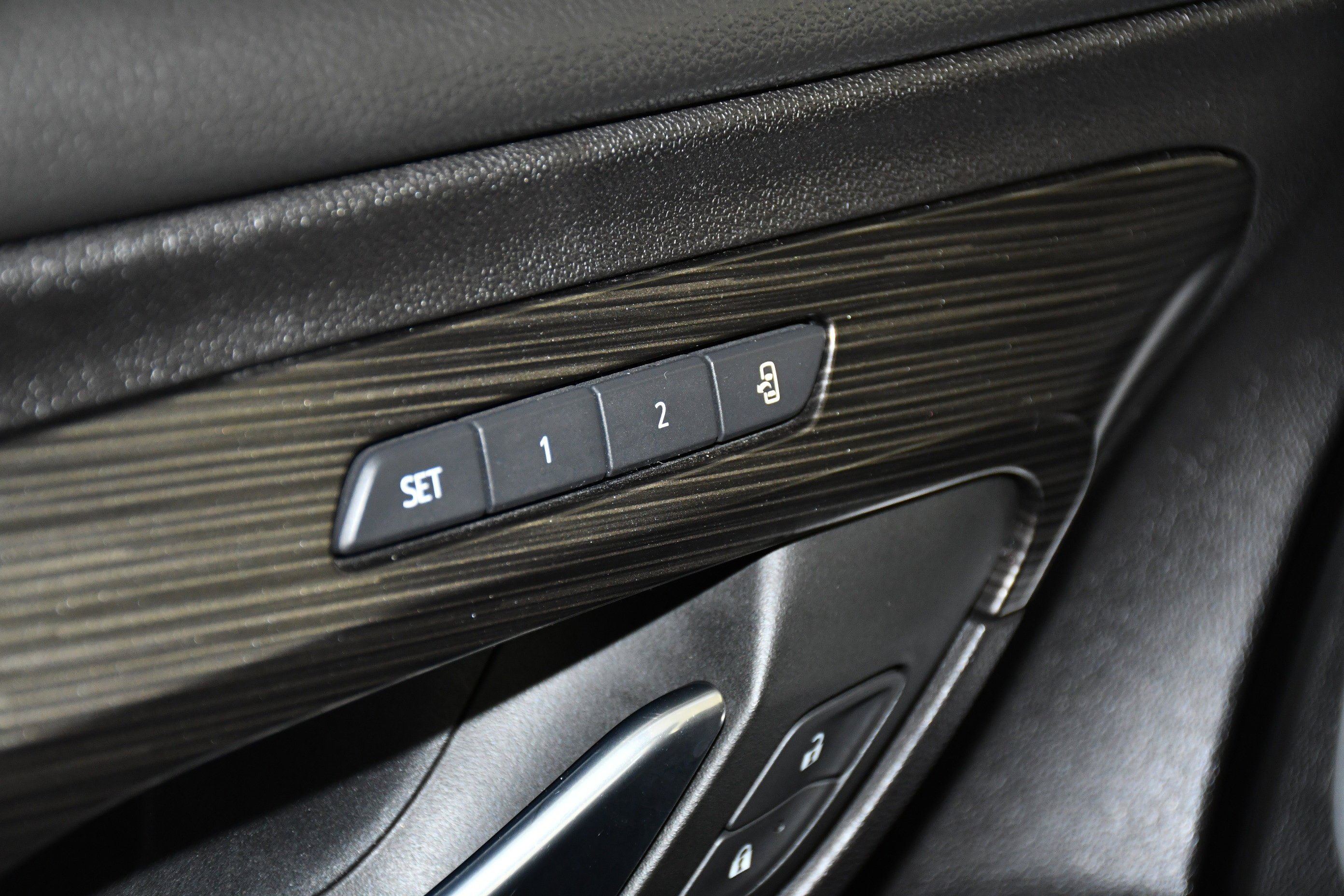 Used 2024 Sterling Metallic GMC SLT image 36