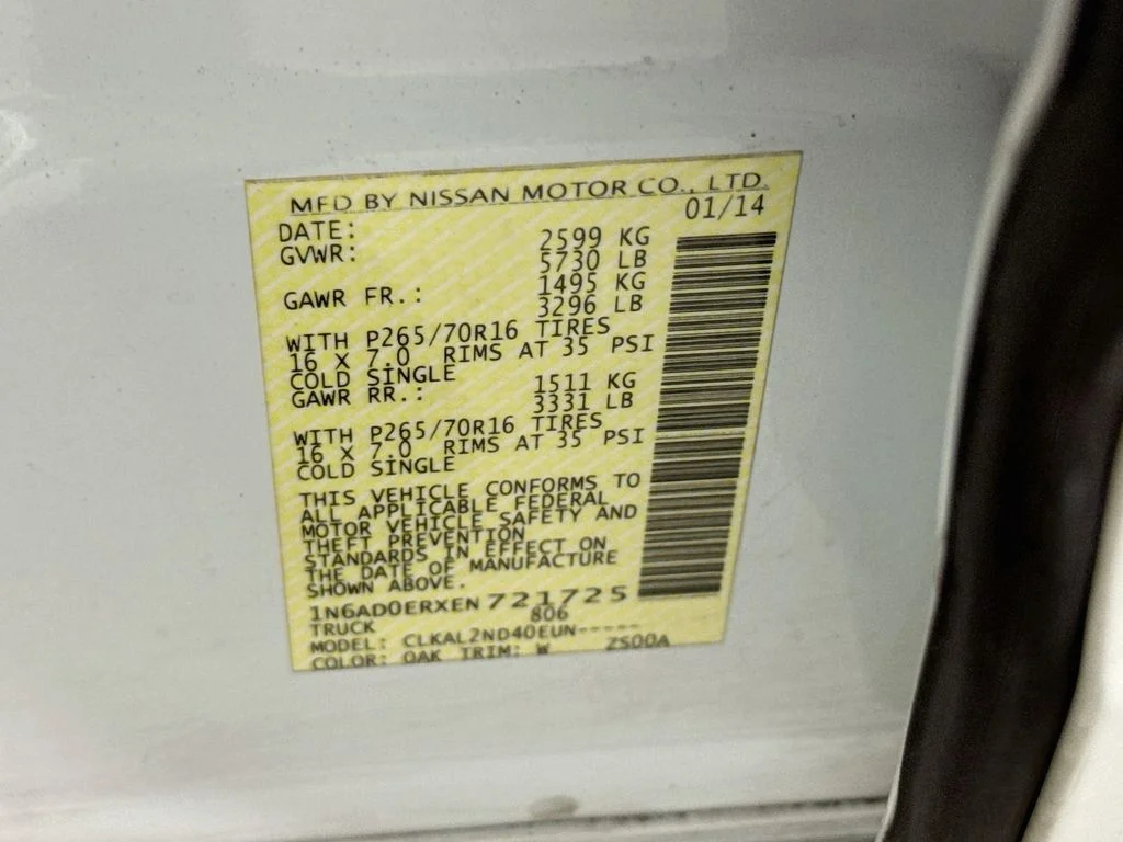 Used 2014 Glacier White Nissan SV image 35