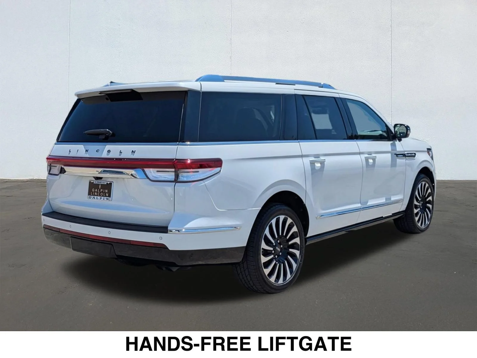 Used 2023 White Lincoln Black Label image 5
