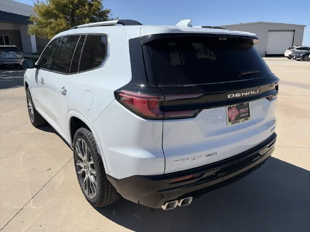 New 2027 White GMC Denali Ultimate image 4