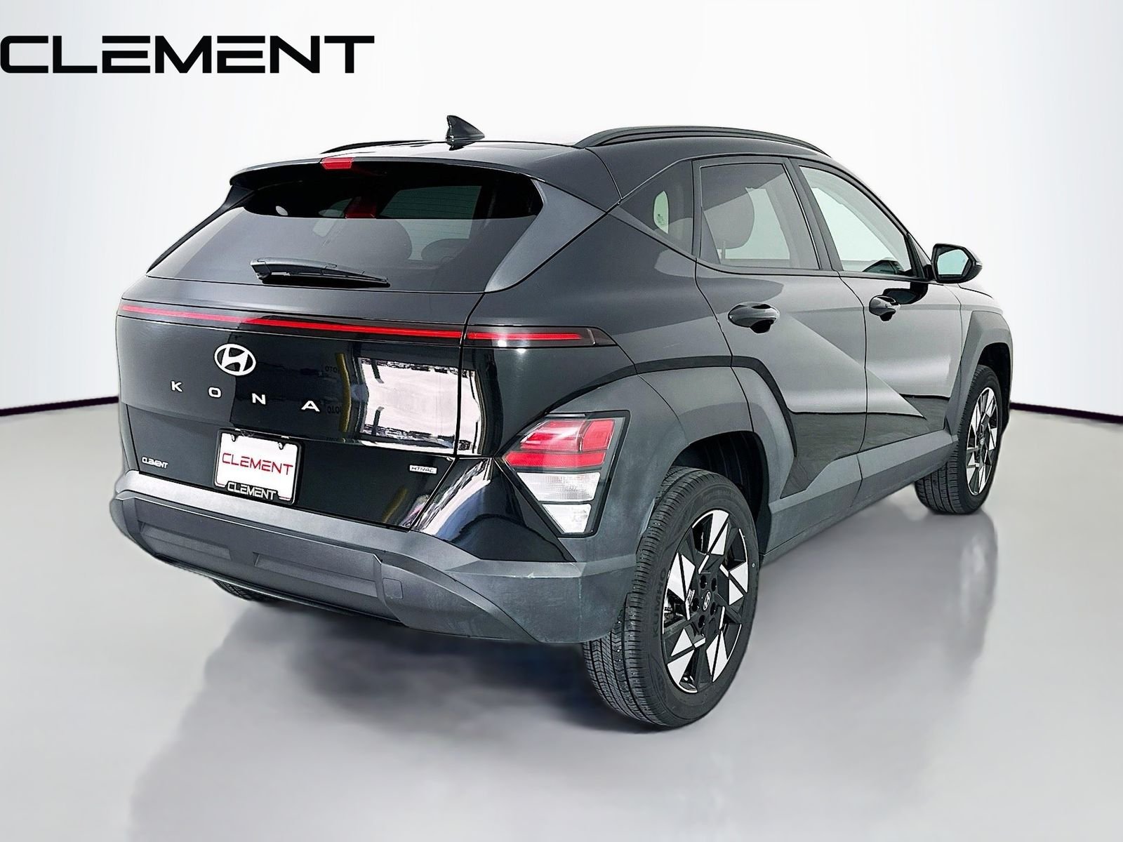 Certified Used 2025 Black Hyundai SEL image 7