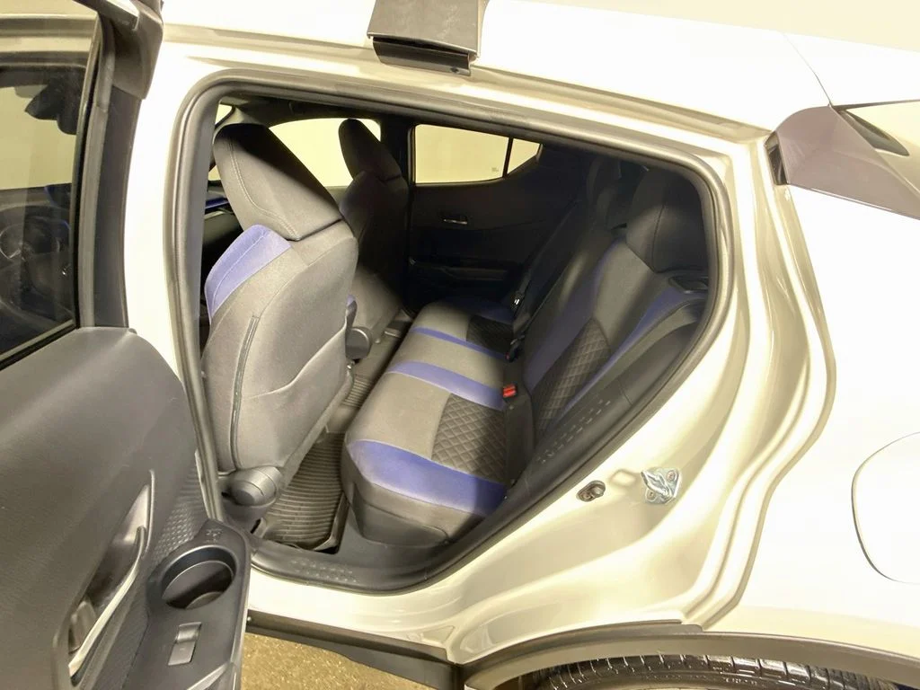 Used 2022 Wind Chill Pearl Toyota XLE image 22