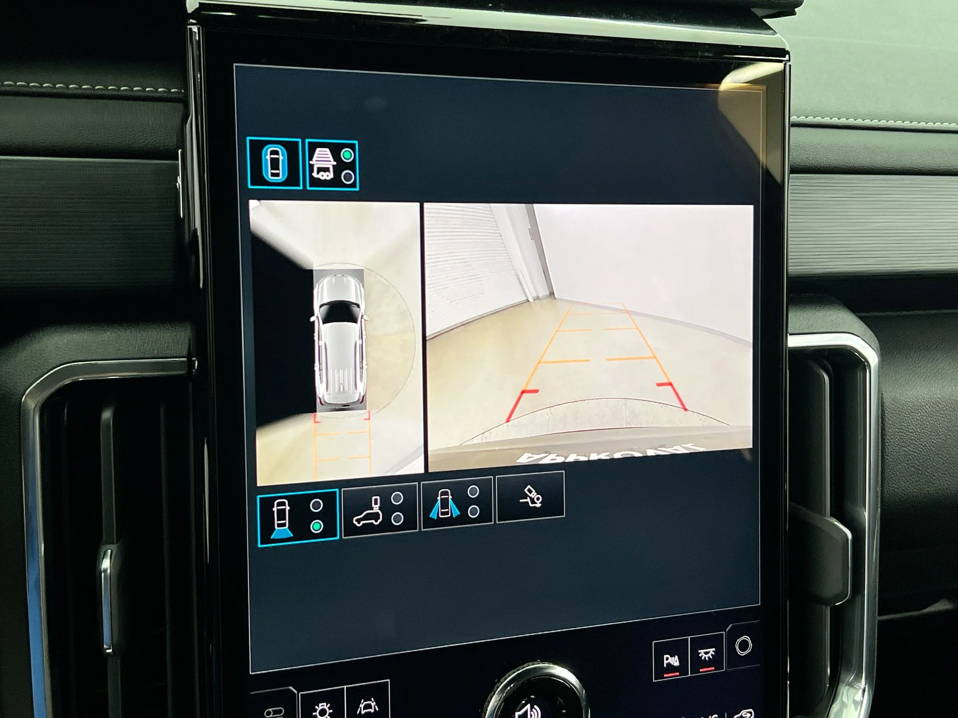 New 2026 Sterling Metallic GMC Elevation image 71