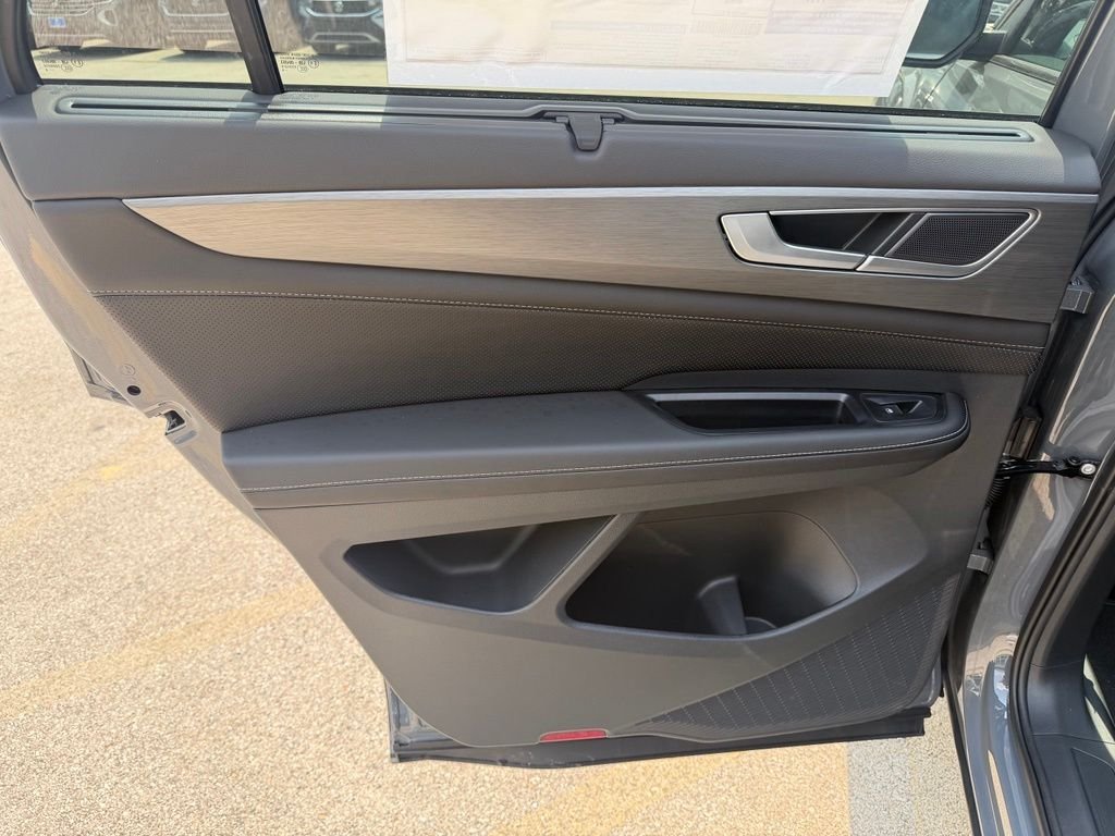 New 2026 Pure Gray Volkswagen 2.0T SE W/TECHNOLOGY image 23