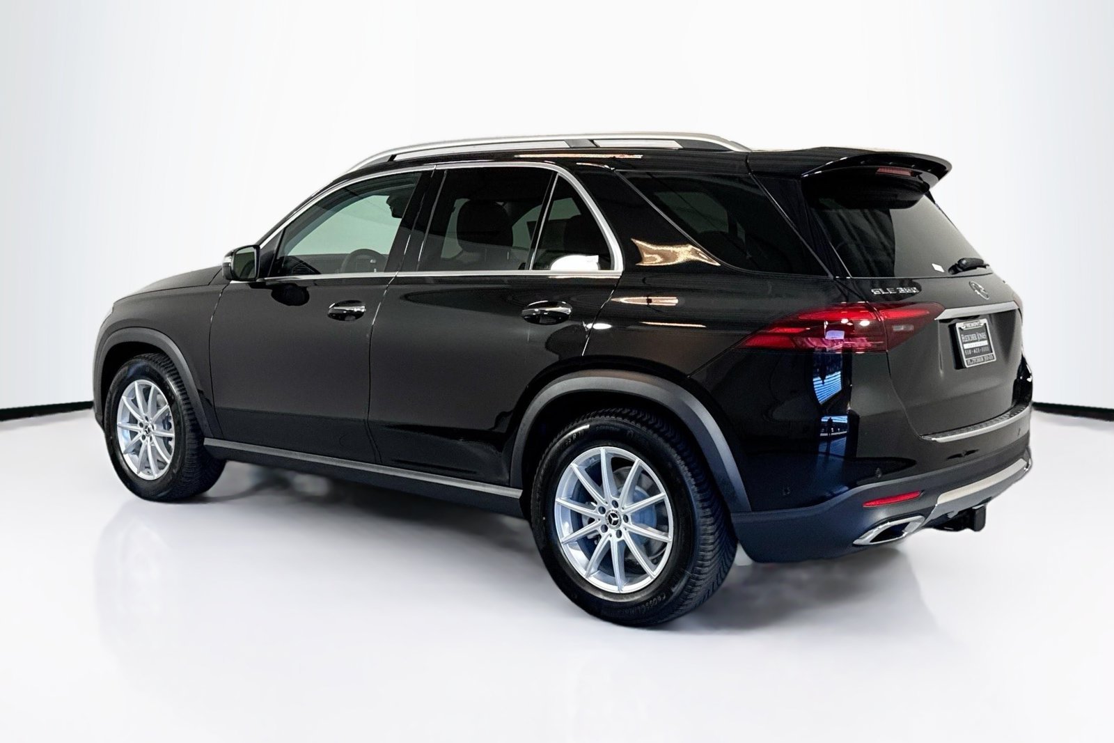 New 2026 Obsidian Black Metallic Mercedes-Benz GLE 350 image 7