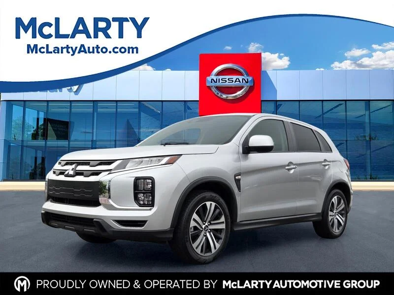 Used 2024 SILVER MITSUBISHI S 2.0 AWC image 1