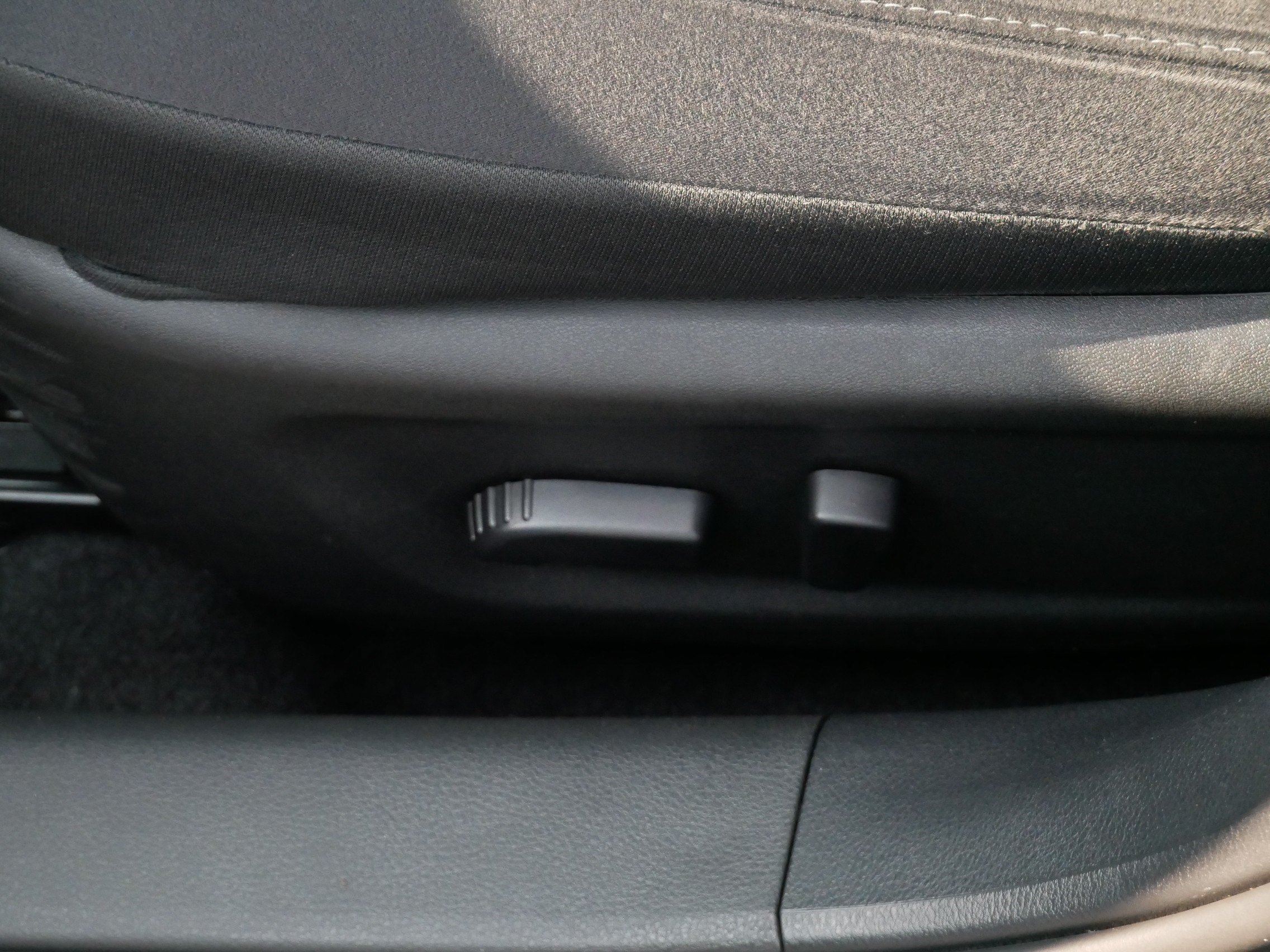 2025 Nissan Altima SV - Photo 20