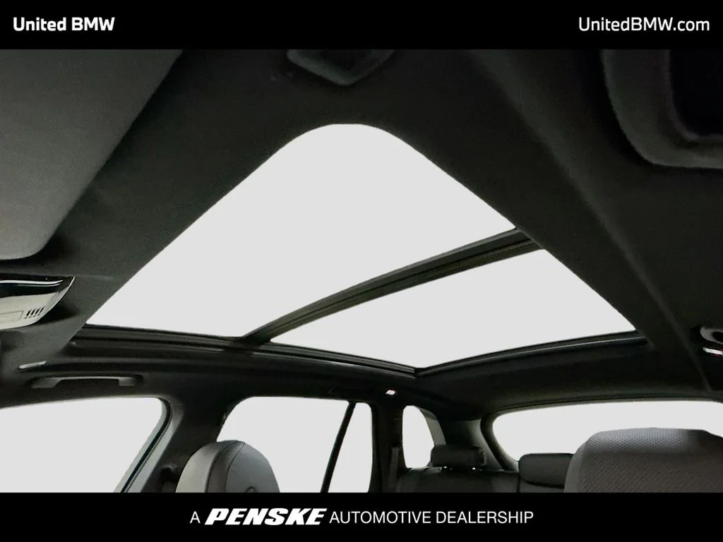 2026 BMW X5 50e - Photo 12