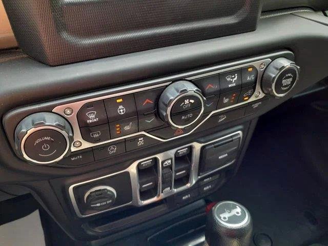 Used 2018  JEEP  image 24