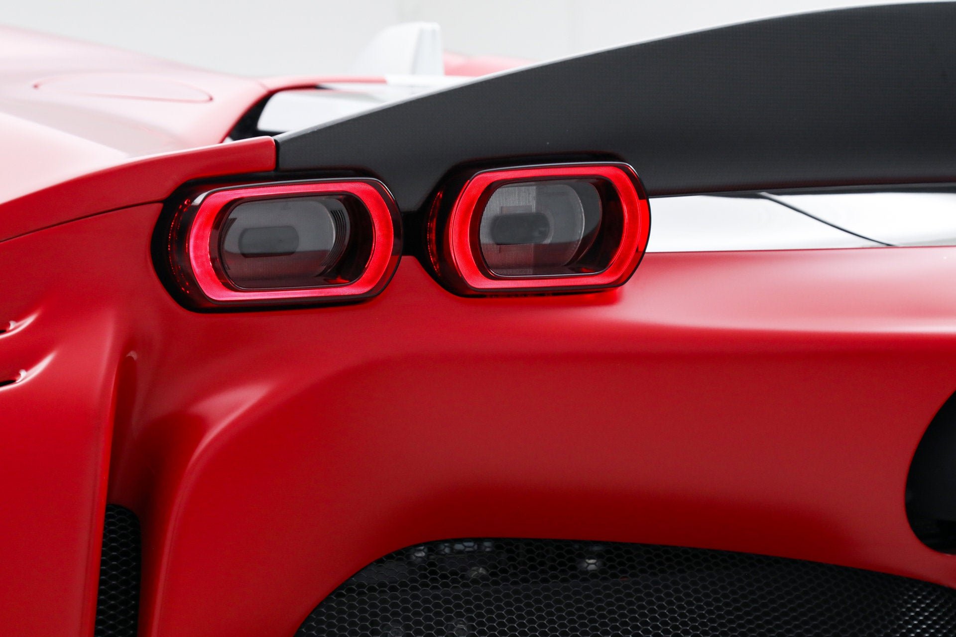 Certified Used 2024 Rosso Ferrari F1-75 Opaco Ferrari  image 19
