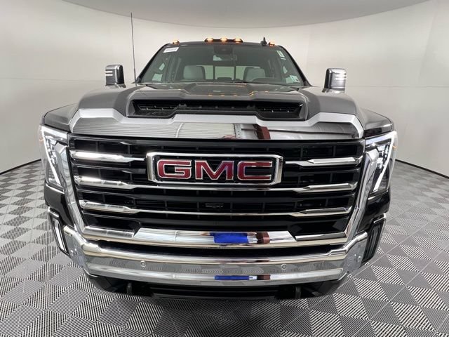 New 2026 Onyx Black GMC SLT image 3