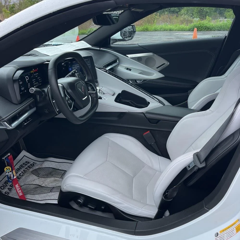 Used 2022 ARCTIC WHITE CHEVROLET STINGRAY image 12