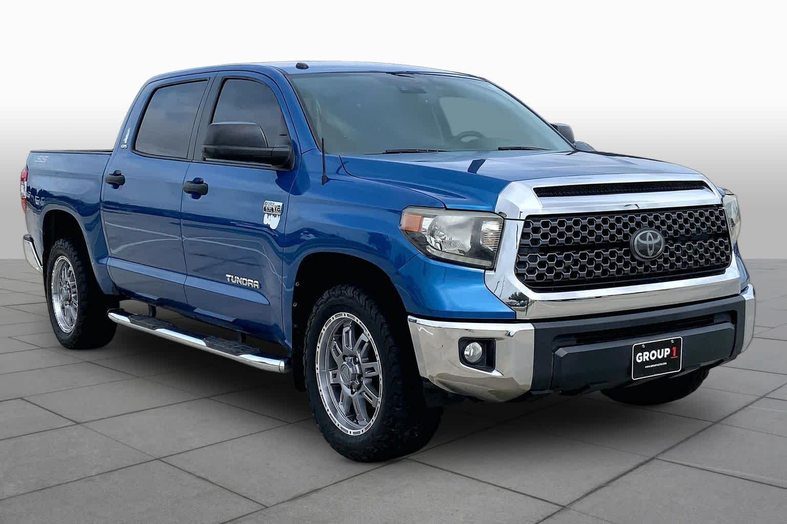 Used 2018 Blazing Blue Pearl Toyota SR5 image 3