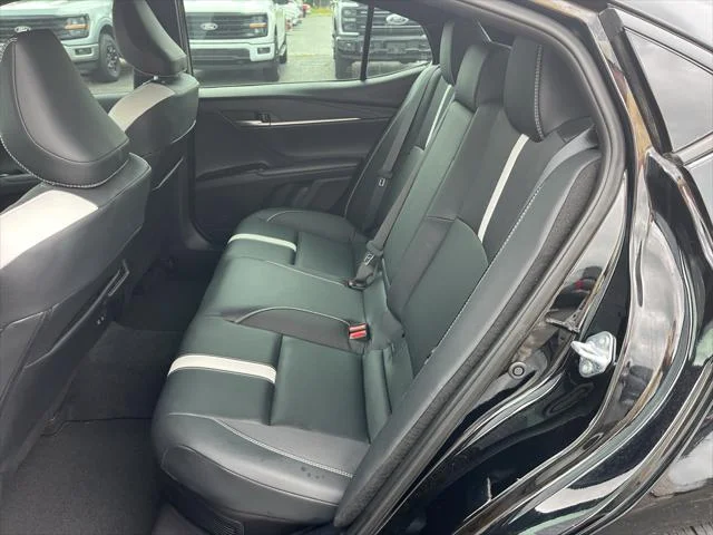 2025 Toyota Camry SE - Photo 25