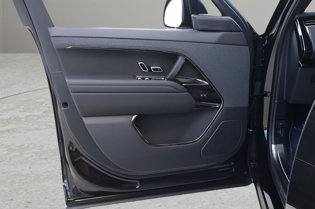 Certified Used 2026 Black Land Rover Dynamic SE image 10