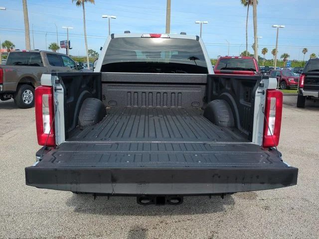 New 2026 Avalanche Ford F-250® XLT image 13