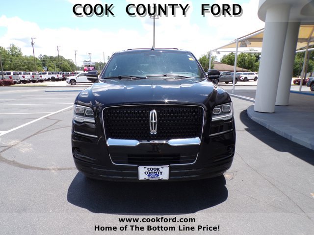 Used 2023 Infinite Black Metallic Lincoln Reserve image 15