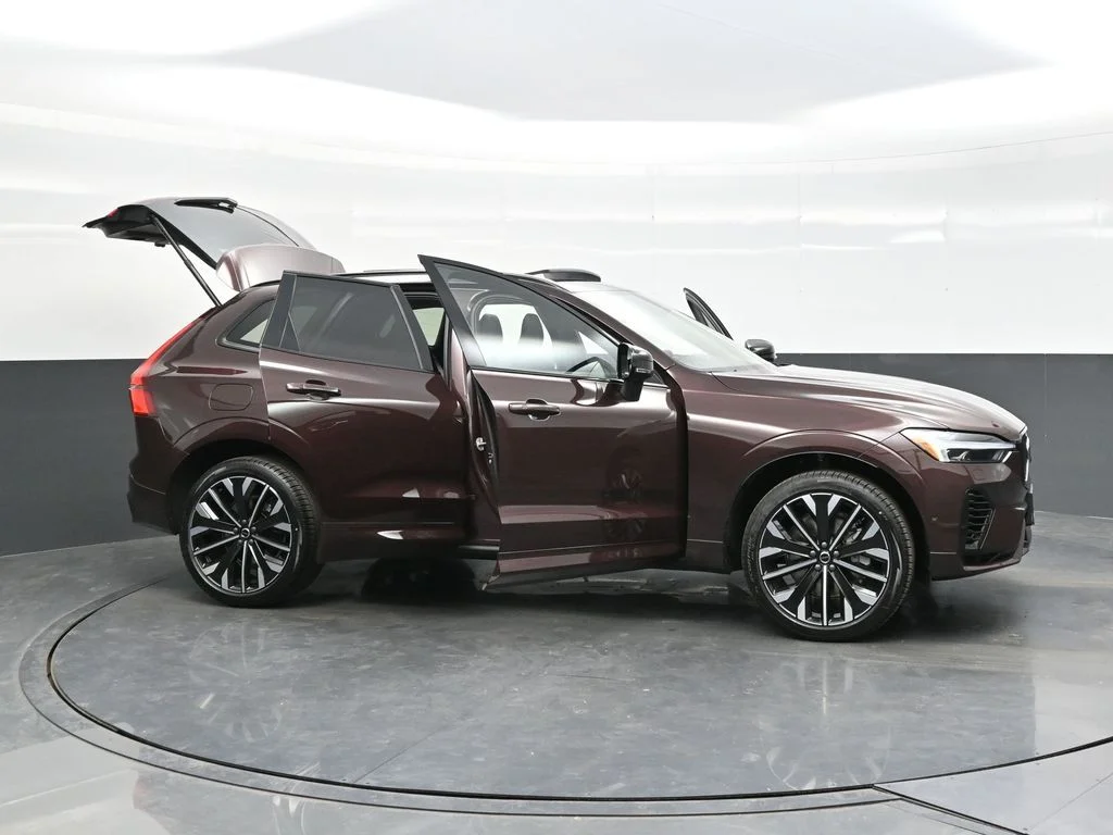 New 2026 Mulberry Red Volvo T8 Ultra image 44