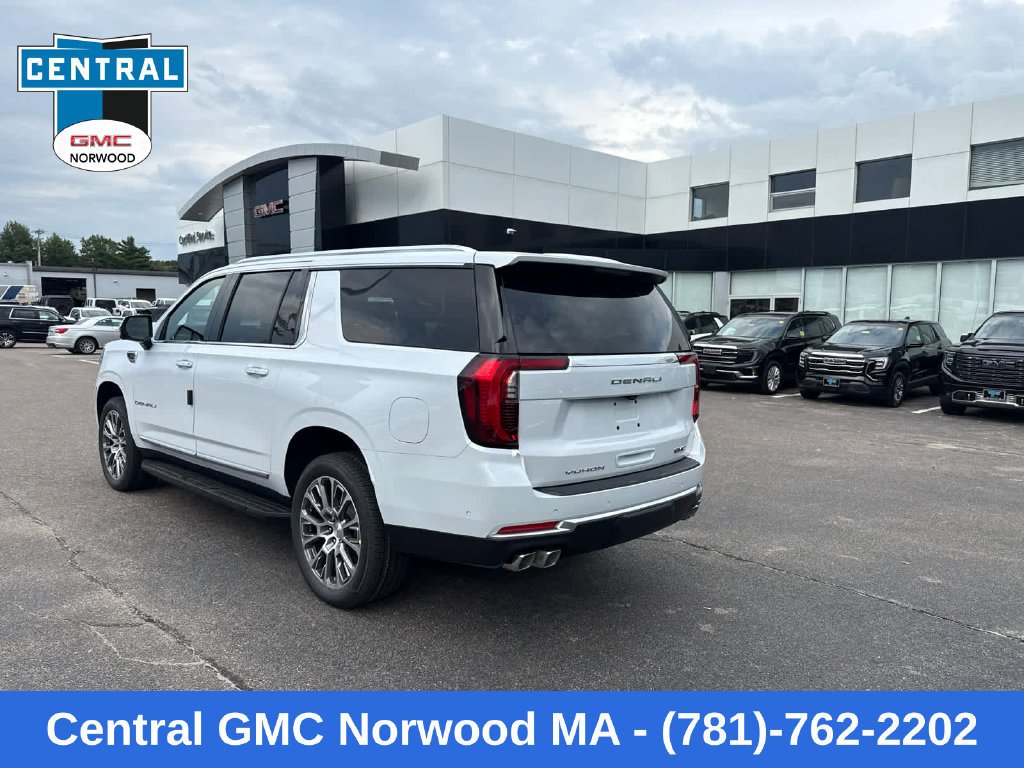 2026 GMC Yukon XL Denali - Photo 3