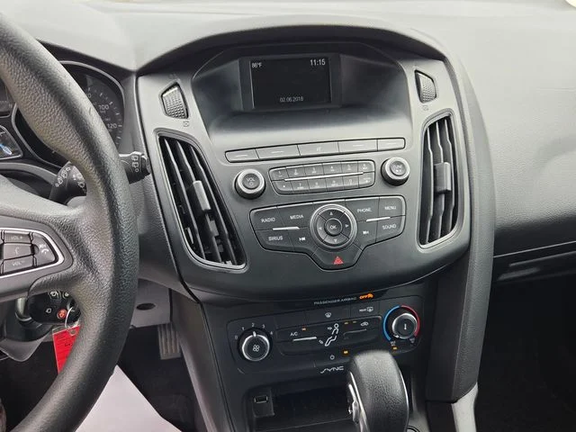 Used 2018 Gray Ford SE image 16