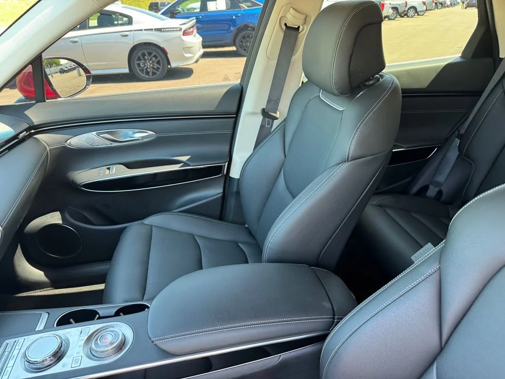 Used 2025 Red Genesis 2.5T image 10