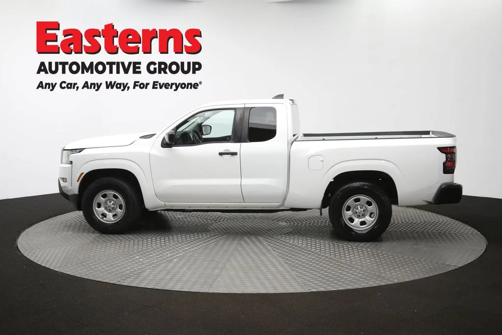 Used 2022 White Nissan S image 58