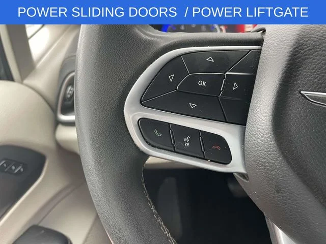2022 Chrysler Pacifica Touring L - Photo 23