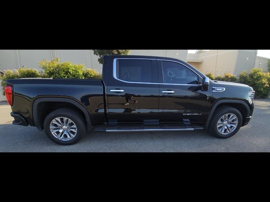 Used 2023 Black GMC Denali image 4