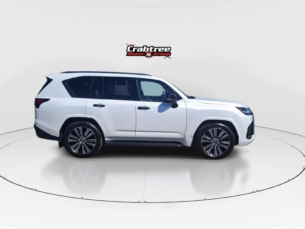 Certified Used 2024 White Lexus 600 Luxury image 9