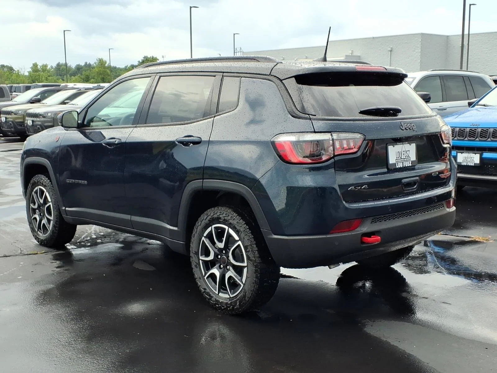 New 2026 Fathom Blue Pearl Coat Jeep Trailhawk image 4