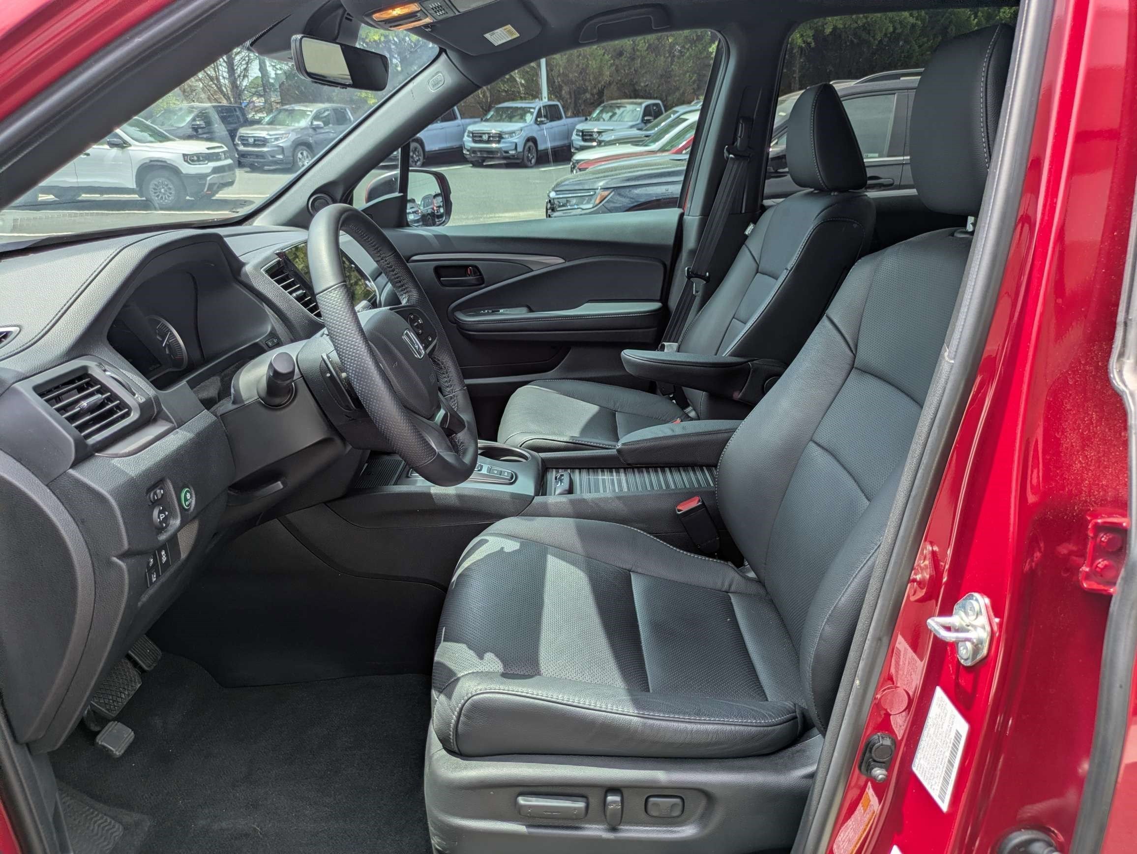 Used 2023 Radiant Red Metallic II Honda EX-L image 26