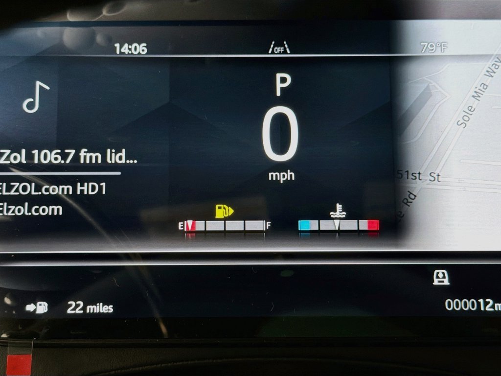 New 2027 Santorini Black Land Rover Dynamic SE P400 image 12